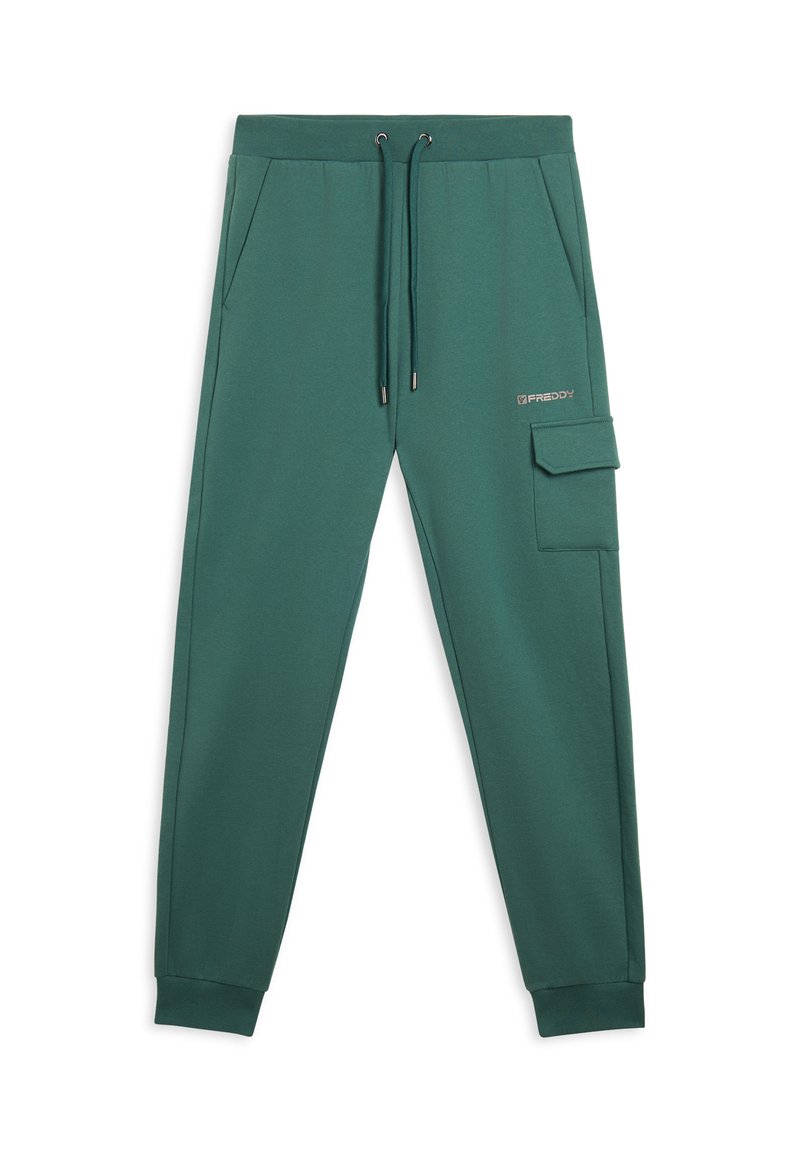Joggers verde de mezcla de algodón con cintura elástica, cordón ajustable, bolsillos laterales y un bolsillo de carga en el muslo derecho.
