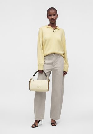 Lancel, LOUISON ZIP HOBO BAG - Käekott - snow