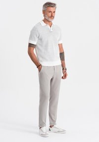 Ombre OM-PACP - Jogginghose - light grey