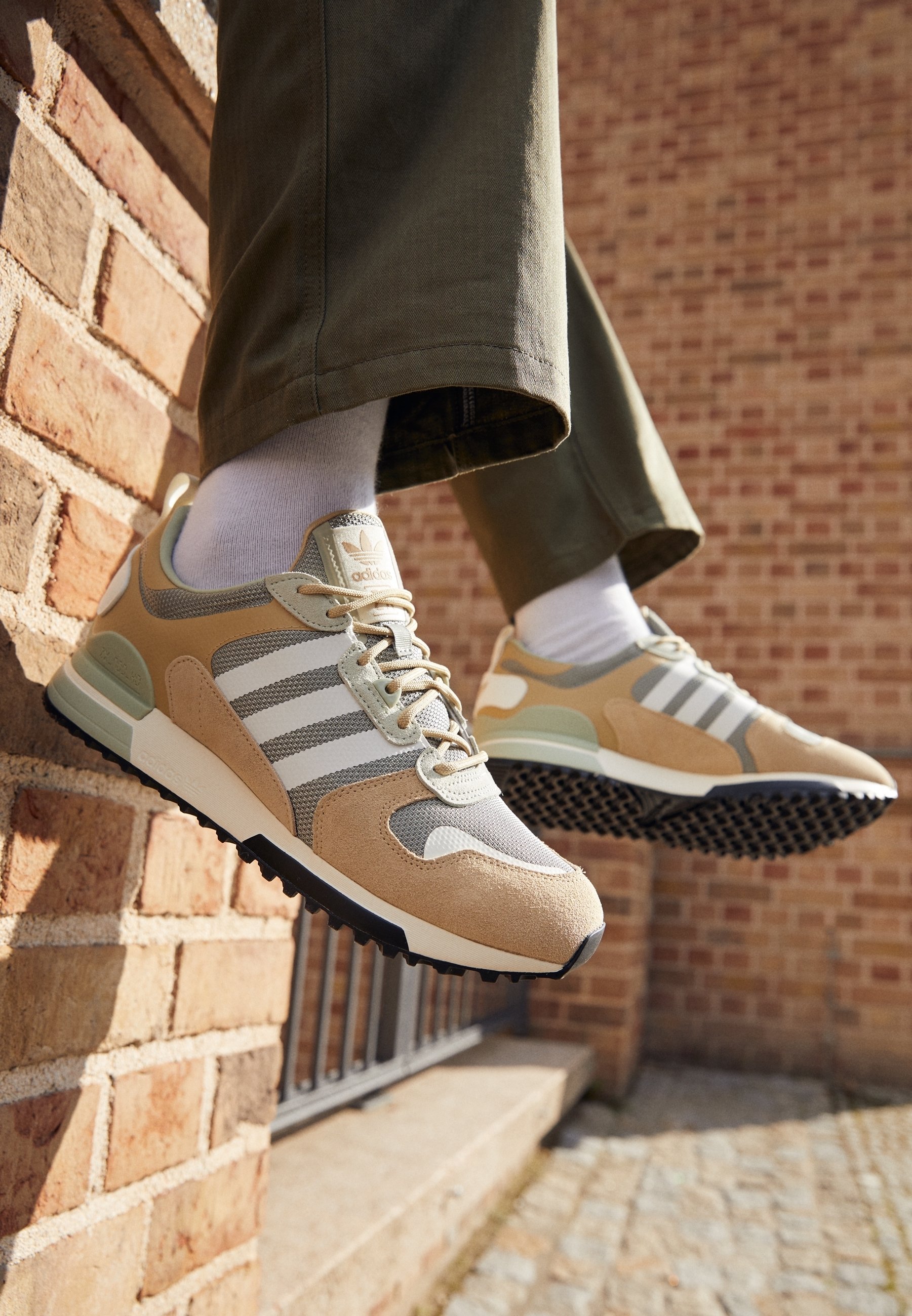 Adidas Originals Zx 700 Hd Adidas Zx 1980s Adidas ZX 700 Men's