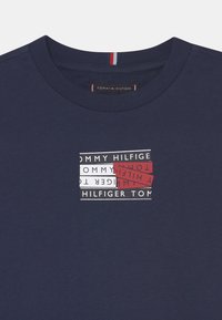 Tommy Hilfiger Camiseta estampada - dark blue