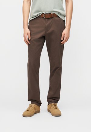 ESSENTIAL SLIM FIT - Chinos - new brown