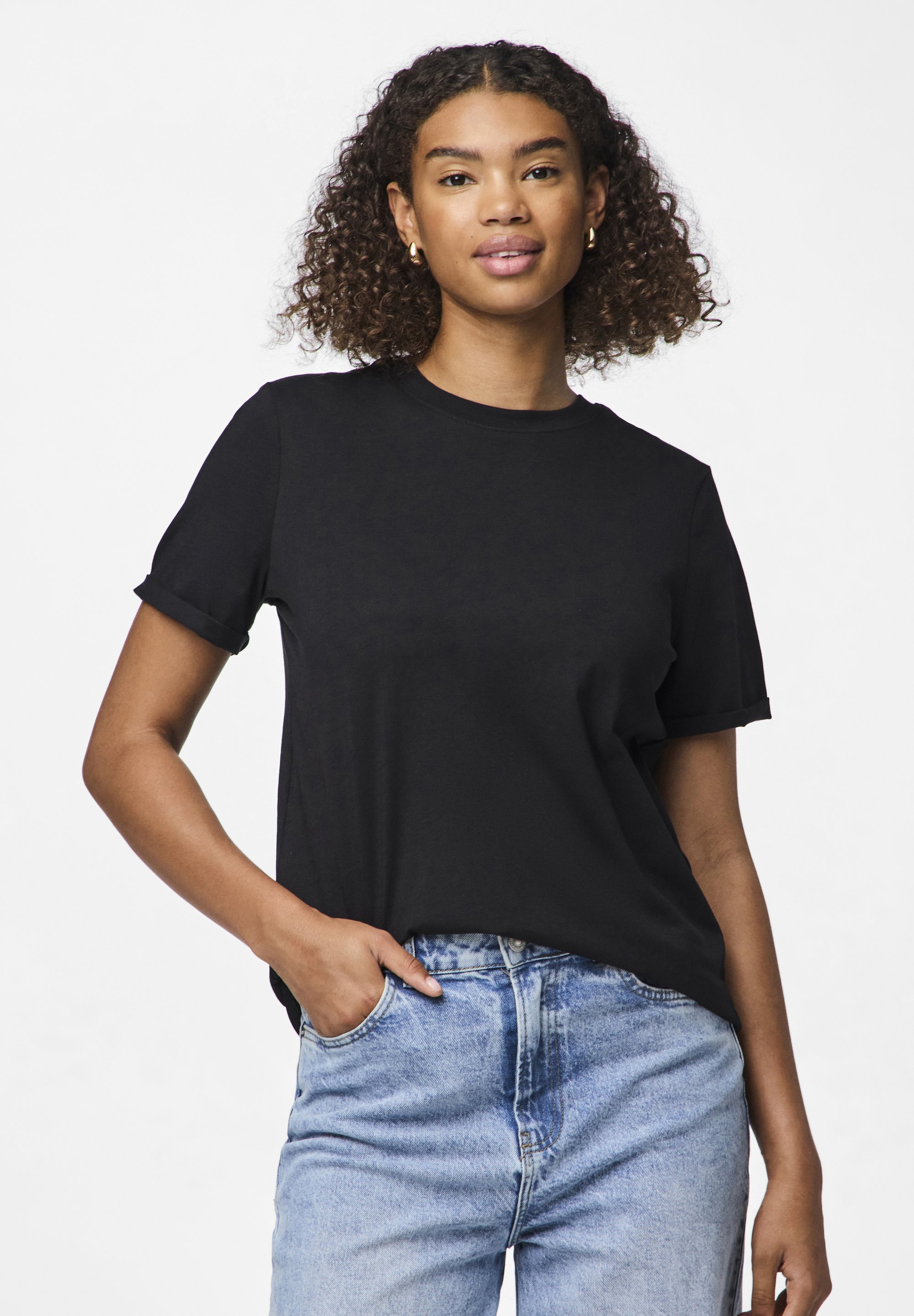 T-shirt Donna Pieces PCria SS Fold Up Solid Tee Noos BC – Cotone Biologico, Girocollo, Maniche Con Risvolto