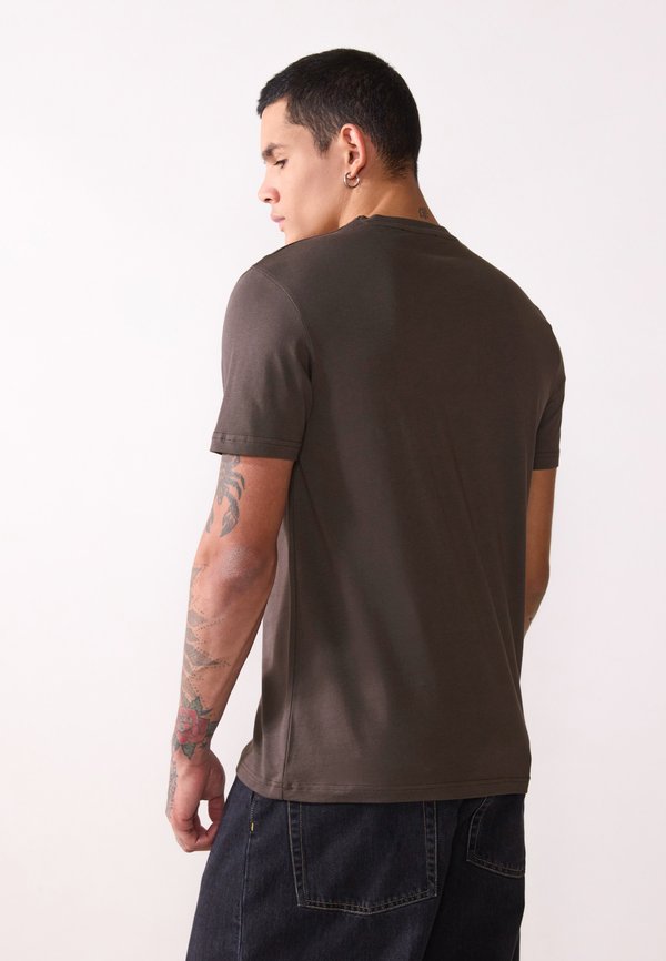 Print T-shirt - mole2