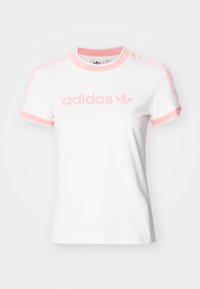 GRAPHIC BADGE SLIM 3-STRIPES - Triko s potiskem - cloud white