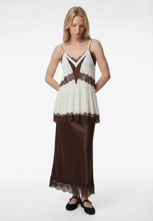 Koton, Falda acampanada - brown