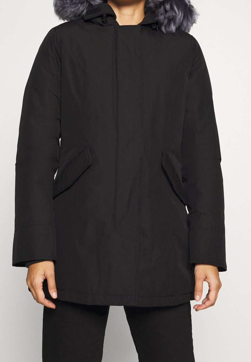 Canadian Classics Down coat - black