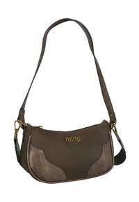 Bolso de hombro de cuero marrón con forma curva, herrajes en tono dorado y parte superior con cremallera. Cuenta con una correa desmontable para mayor versatilidad.