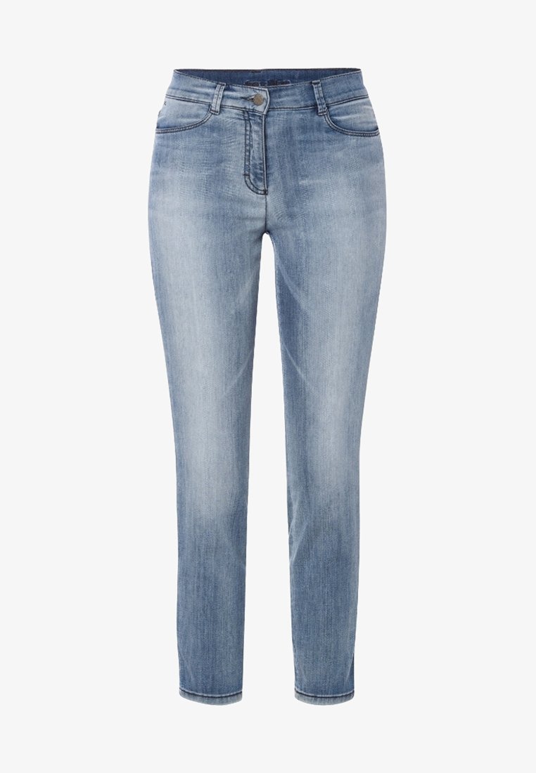 Vaaleansiniset farkut suoralla leikkauksella, haalistunut pinta, viisi taskua, vyönlenkit ja metallinen nappi vyötäröllä.