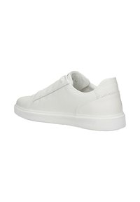 Basket basse en cuir blanc vue de l'arrière avec une semelle texturée et une finition lisse.