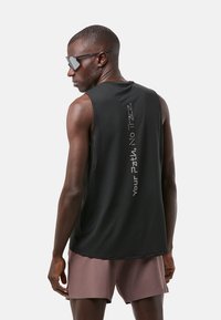 NNormal RACE - Top - schwarz