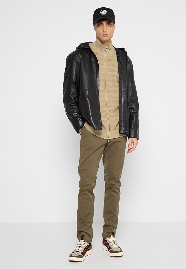 Strickjacke