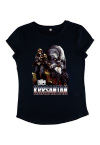 Czarny t-shirt z graficznym nadrukiem postaci Krrsantan, z detalicznymi teksturami futra oraz wyraźnymi literami w bieli i srebrze.