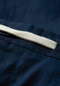 Thumbnail Image 5