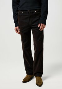 Wrangler WRANCHER - Bootcut piegriezuma džinsi - mole_flocked