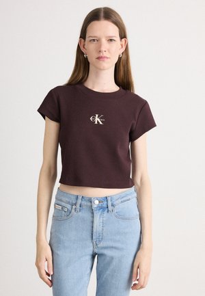 - T-shirt basic