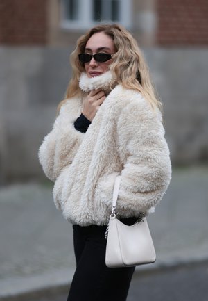 ELLE - Vinterjakke - white swan