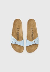 Birkenstock MADRID BF PATENT BABY BLUES - NARROW - Παντόφλες - baby blue