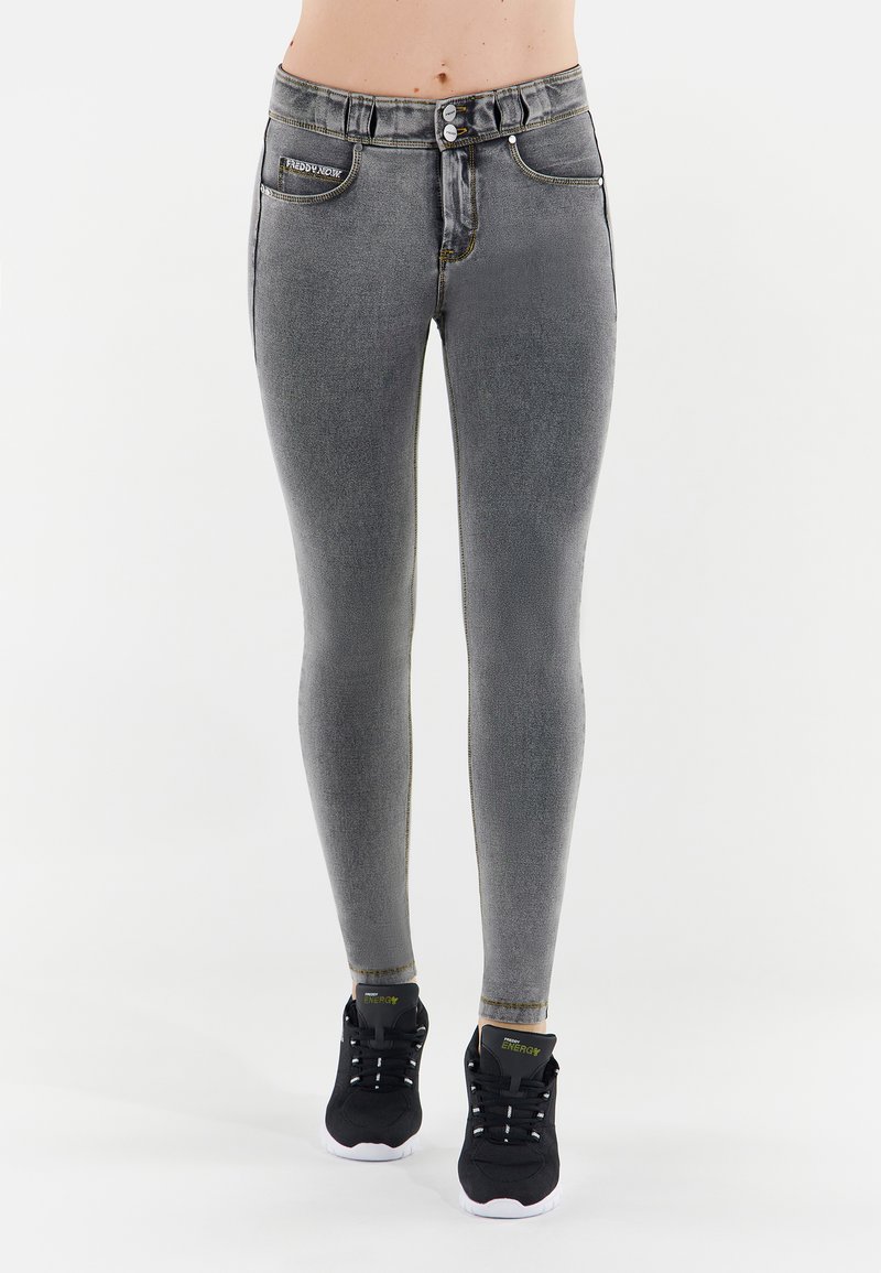 Freddy N.O.W.® DENIM - Skinny-Farkut - jeans grigio cuciture gialle