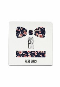 Fliegen mit Blumenmuster in Marineblau und passendes Taschentuch, präsentiert mit einer Cartoon-Illustration von Braut und Bräutigam sowie dem Text "ECHTE JUNGS".