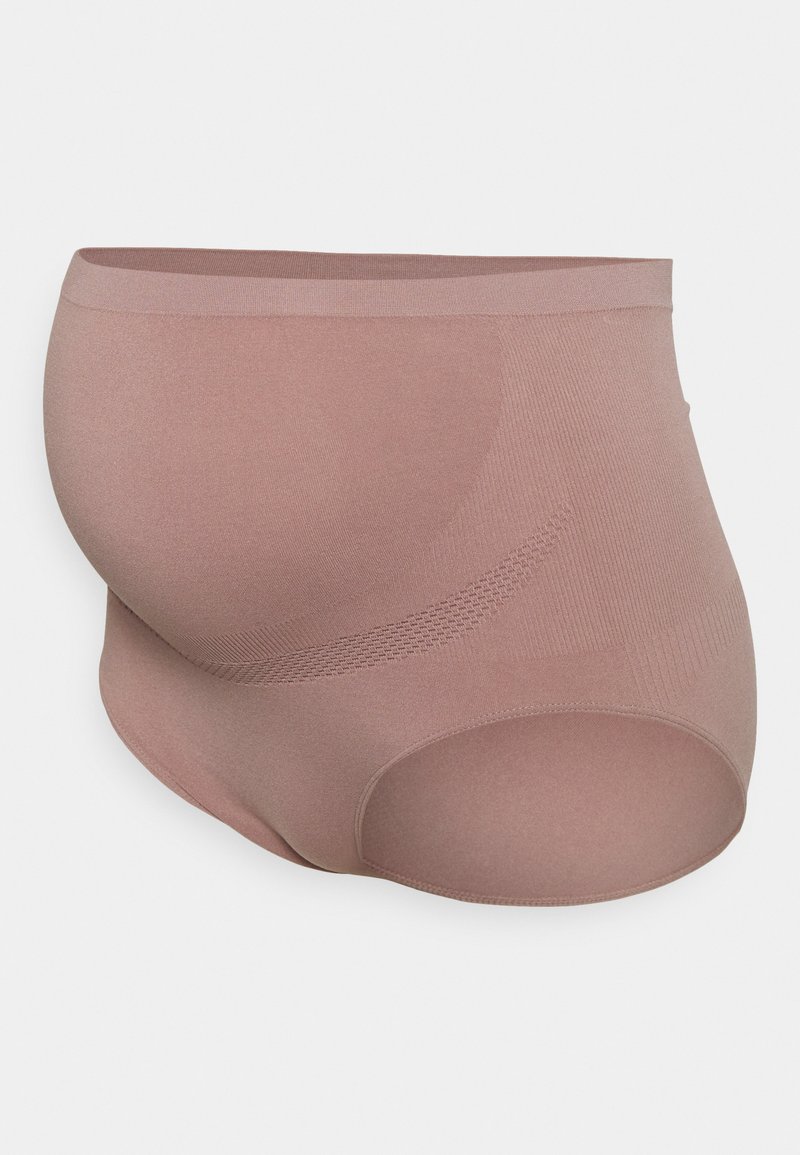 Sous-vêtements de maternité en tissu léger et extensible de couleur marron clair. Présentent un design sans coutures avec une taille haute et des accents côtelés pour un maximum de confort.
