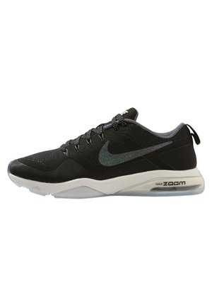 Schwarzer und grauer Nike Zoom Laufschuh mit Mesh-Obermaterial, Schnürdesign, weißer Sohle mit sichtbarer Luftdämpfung und Nike-Swoosh-Logo an der Seite.