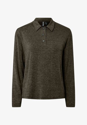 Polo majica dolgimi rokavi v temno olivno zeleni barvi, pletena, s tremi gumbi in klasičnim ovratnikom, označena z oznako "Pieces" znotraj ovratnika.