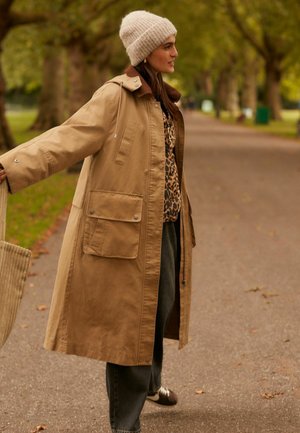 WAXY LOOK - Veste imperméable - camel