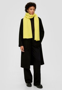 s.Oliver Écharpe - zitrone