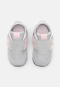 Thumbnail Image 4