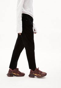 ARMEDANGELS MAAKX   - Broek - black