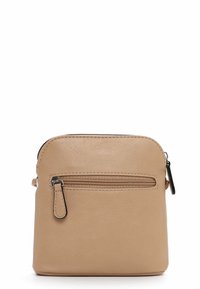 Beżowa skórzana torba na ramię z zaokrąglonym wierzchem, zamkiem błyskawicznym na górze i przednią kieszenią na zamek. Subtelna tekstura i minimalne akcenty z metalu.