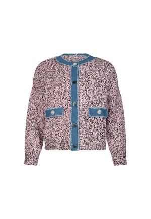 Cardigan en maille rose et noir avec bordure bleue, boutons sur le devant, deux poches à rabat et manches longues.