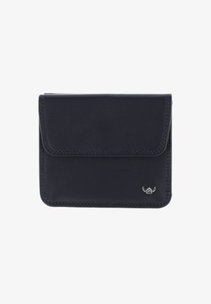 Portefeuille en cuir noir avec fermeture à rabat et petit logo en argent dans le coin inférieur droit, présenté fermé sur fond blanc.