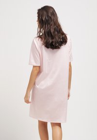 Hanro DELUXE - Camicia da notte - tender rose