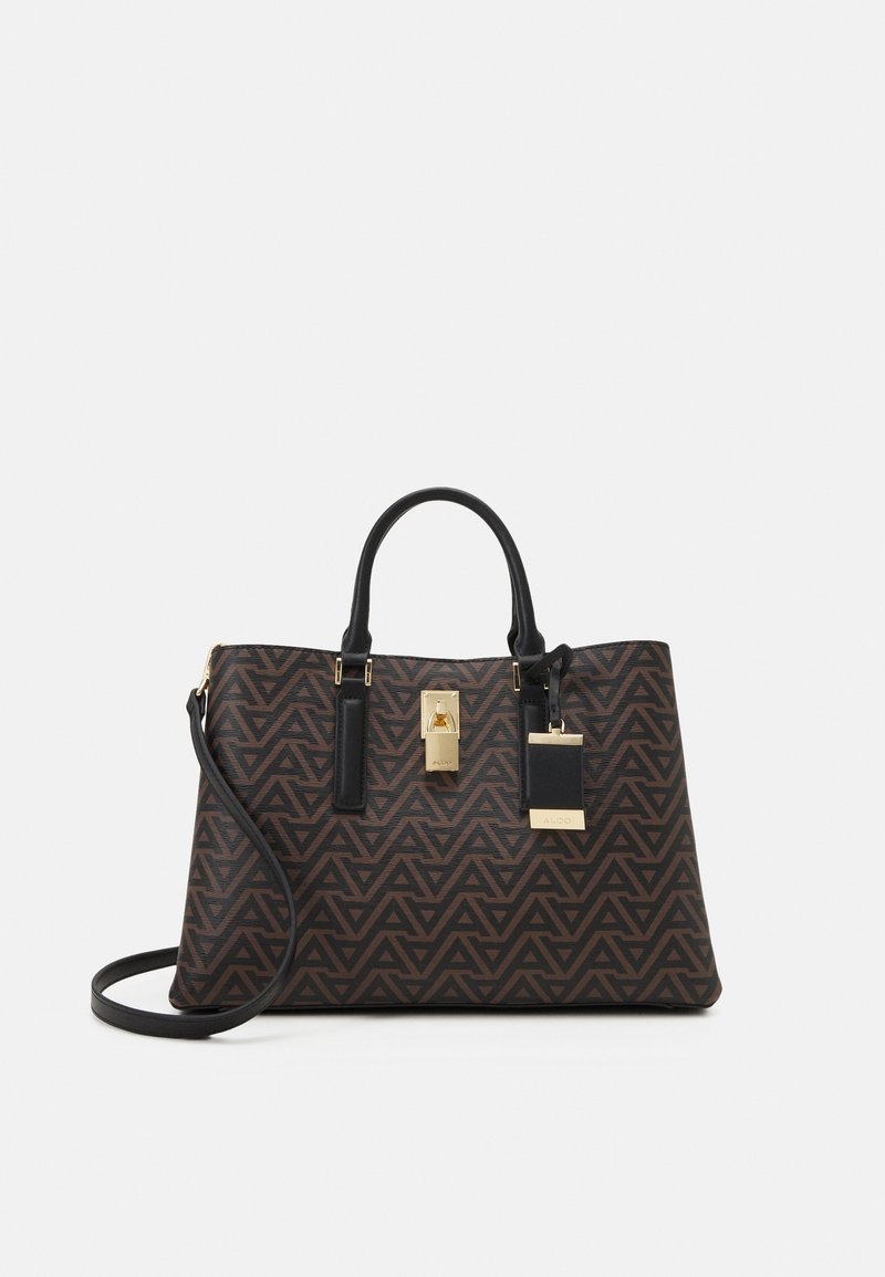 Sac à main marron et noir avec motif géométrique répété, anses noires, une bandoulière et des accents dorés sur la fermeture et l’étiquette.