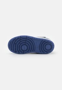 Nike Sportswear NIKE COURT BOROUGH LOW 2 (TD) - Sapatilhas - midnight navy/black/dark purple/dust white
