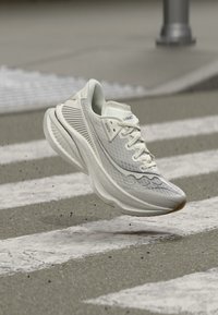 Δεν επιλέχθηκε, white/gum