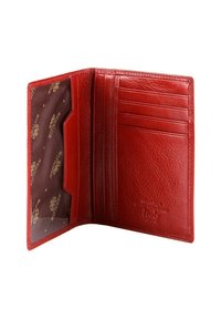Rode leren portemonnee met meerdere kaartsleuven, een doorzichtige ID-pocket, een gladde textuur en een merkinterieur met een logo-patroon.