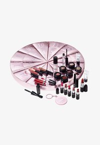 MAC Boom Boom Wow Complete Advent Calendar 2020