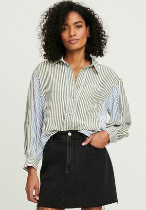 RAW HEM PETITE - Denimová sukňa - black