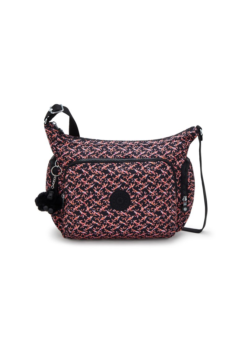 Borsa a tracolla in tessuto nero stampato con design floreale rosa. Presenta una tasca frontale con zip e un accento pom-pom, tracolla regolabile e logo.