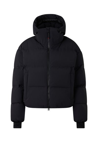 Zwarte gewatteerde winterjas met hoge kraag, capuchon, ritssluiting aan de voorkant, twee zijzakken en elastische manchetten aan de lange mouwen.