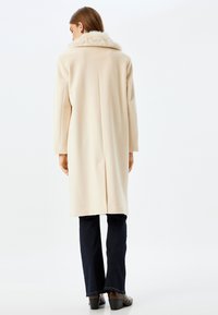 Koton Trenchcoat - beige