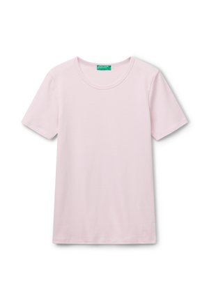 Roze T-shirt van zachte katoen met een ronde halslijn en korte mouwen. Eenvoudig design zonder zichtbare patronen of accenten.