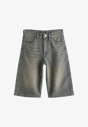 Keskmise pikkusega hallid teksapüksid, ees nööbi ja tõmblukuga, vööaasad ning viiepunktilise taskute kujundusega, esitatud tasasel kujul valge tausta peal.