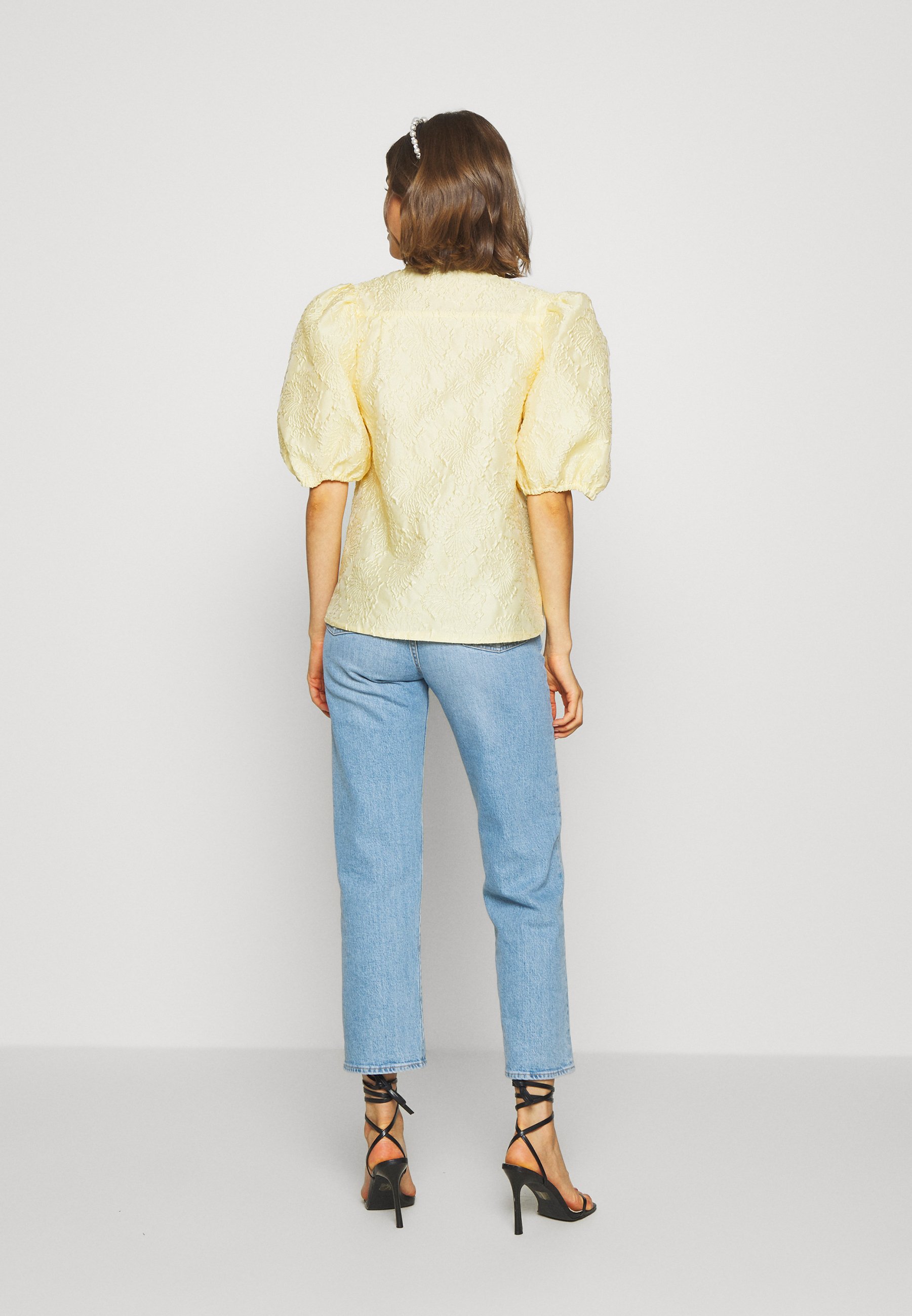 Sister Jane BUTTERCUP PUFF SLEEVE SHIRT Bluser yellow Sister Jane BROIDERY RANCH SCALLOP SHIRT - Bluser - yellow