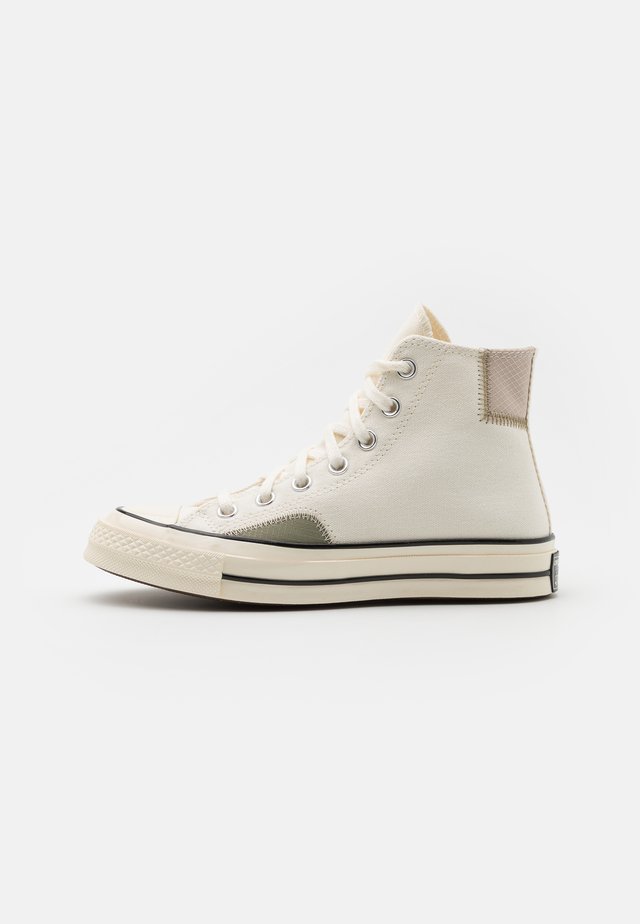 CHUCK 70 UNISEX - Sneaker high - egret/light field surplus/string