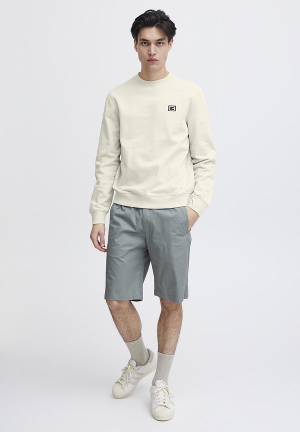 CFSebastian - Sweatshirt - pumice stone3