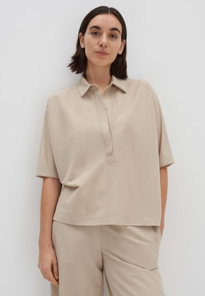 someday. KURZARM ZUNYA - Polo shirt - soft oat